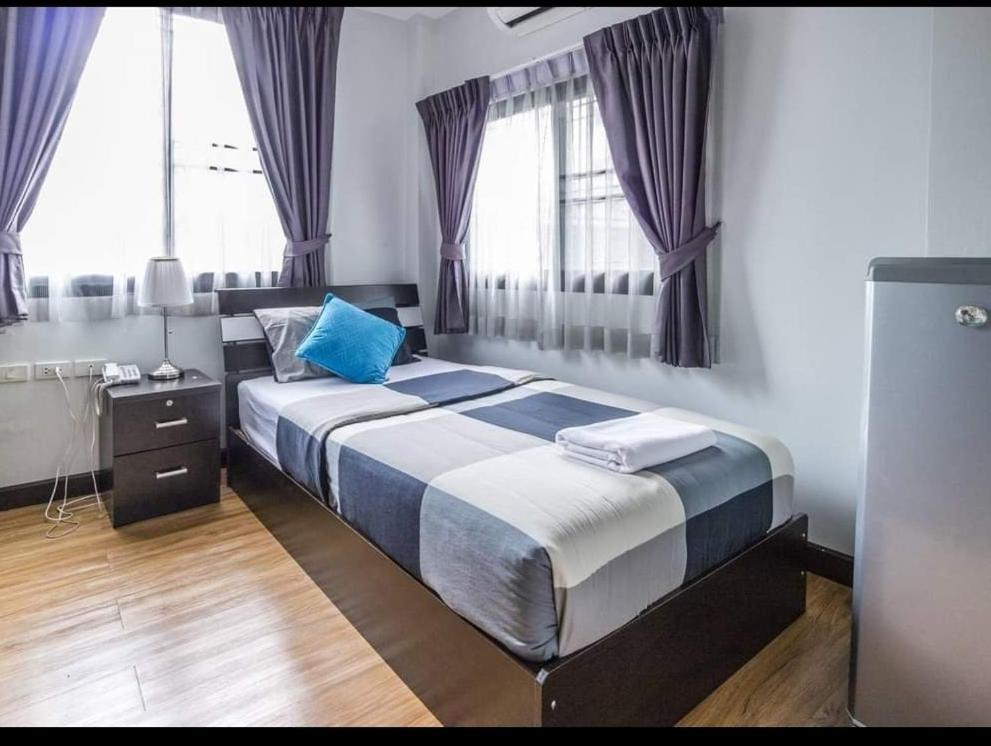 The Cube Sathorn Boutique Hotel Bangkok Extérieur photo